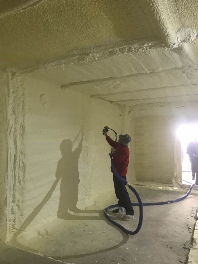 冷庫噴涂聚氨酯的有點